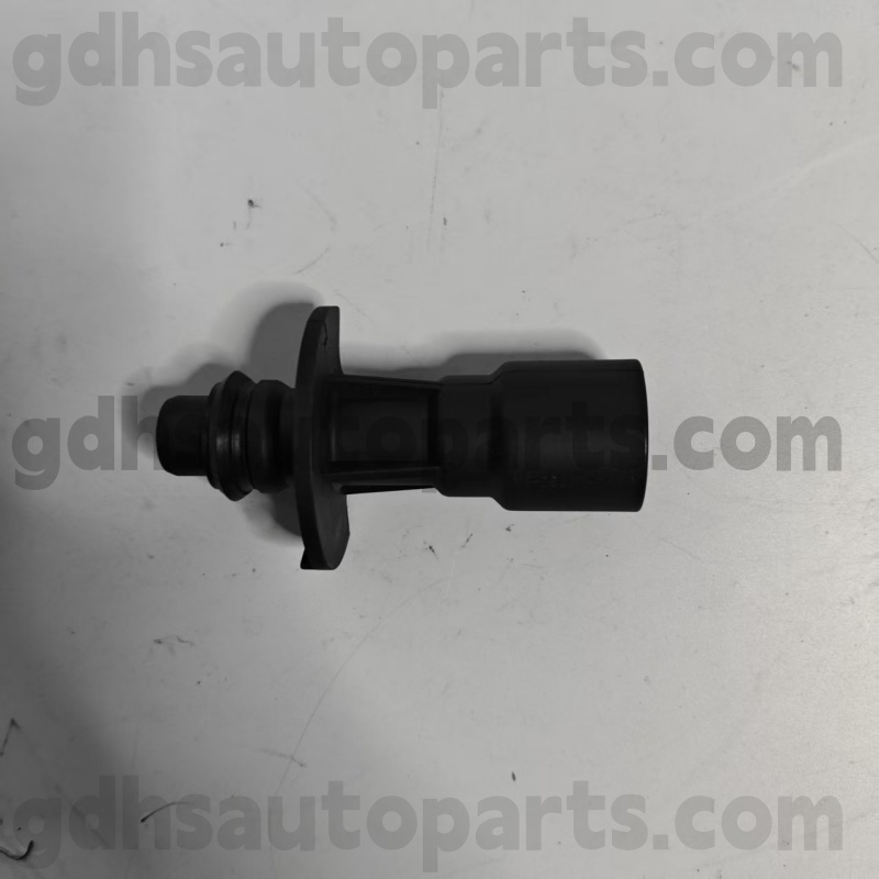 320221 Nissens شیلنگ پمپ آب برای Range Rover Sport ، Range Rover ، Discovery ، Range Rover Velar OE NO. LR028136