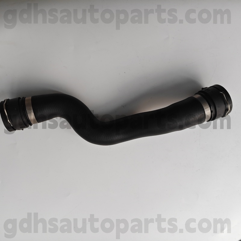 320255 شیلنگ رادیاتور نیسان برای Freelander OE NO. LR000931