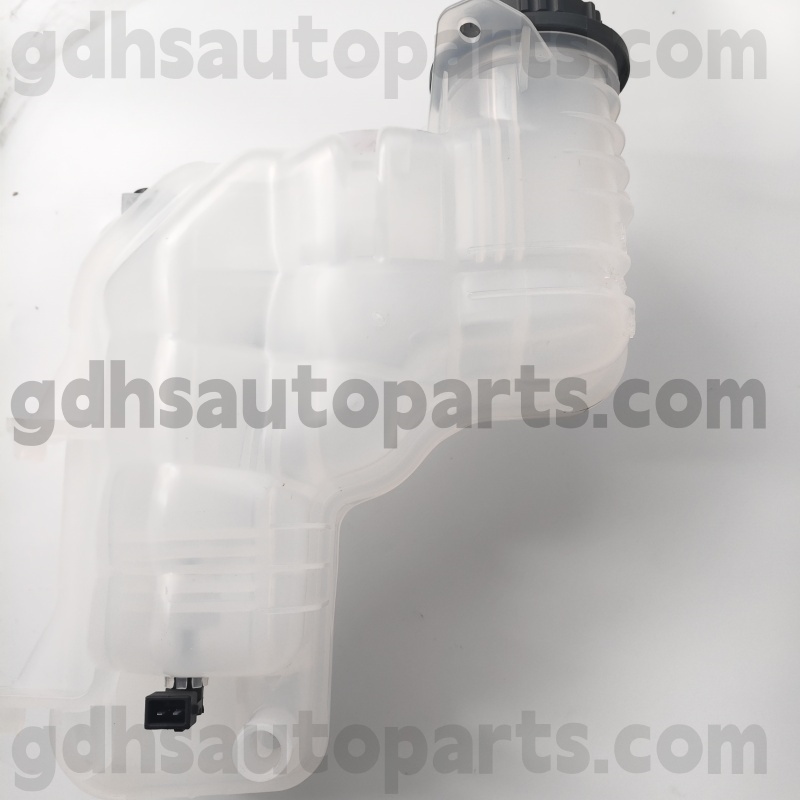 996242 مخزن خنک کننده Nissens برای Range Rover OE NO. LR023080